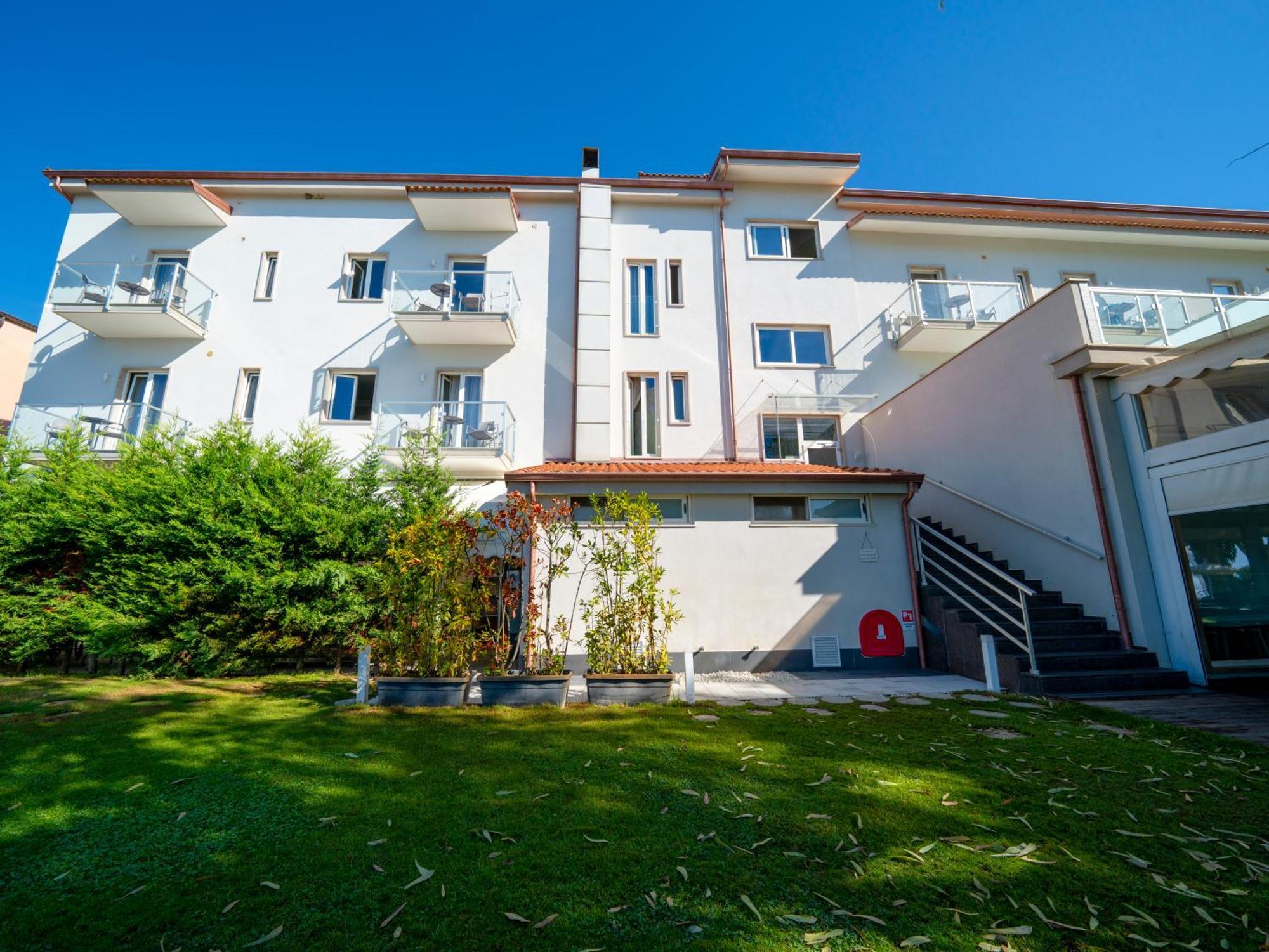 Hotel Eden Park Cilento Ispani Exterior photo