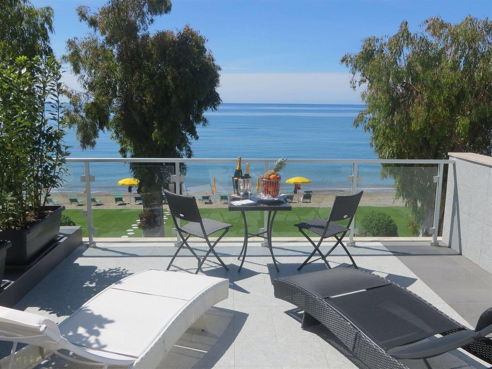 Hotel Eden Park Cilento Ispani Exterior photo